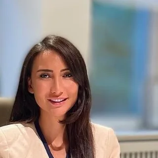 Fatma, coach en nutrition et bien-être, cliente de DB Consulting